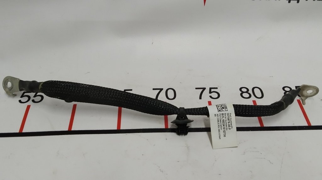 22 Tesla Model 3 Heckmotor-Erdungsspieß 1070979-00-F